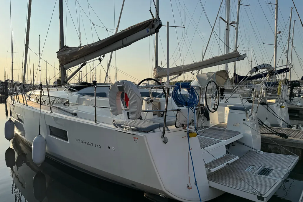 Jeanneau Sun Odyssey 440 | ID 121 - 3