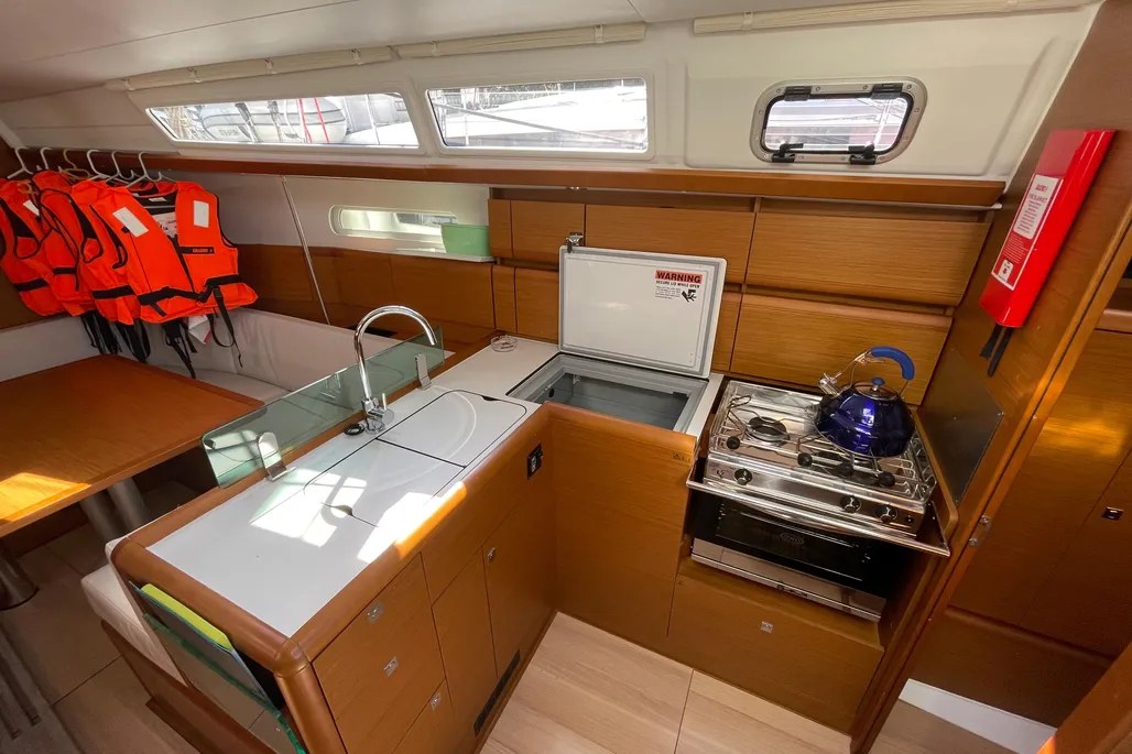 Jeanneau Sun Odyssey 389 | ID 92 - 7